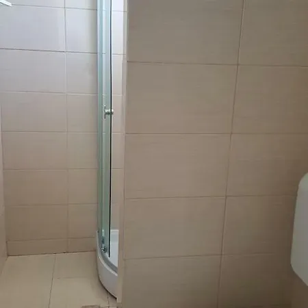 Vila Yza Guest house *