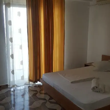 Guest house Vila Yza *