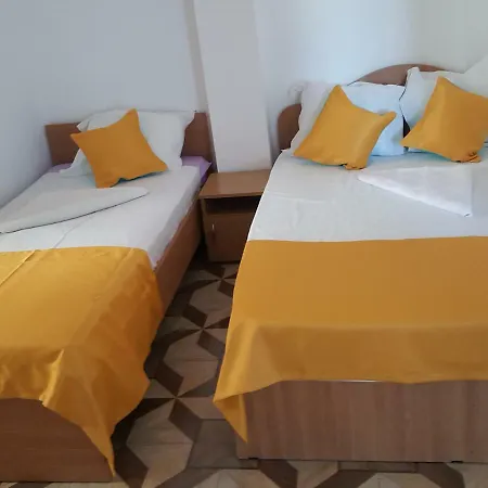 Vila Yza Гостевой дом Эфорие Норд